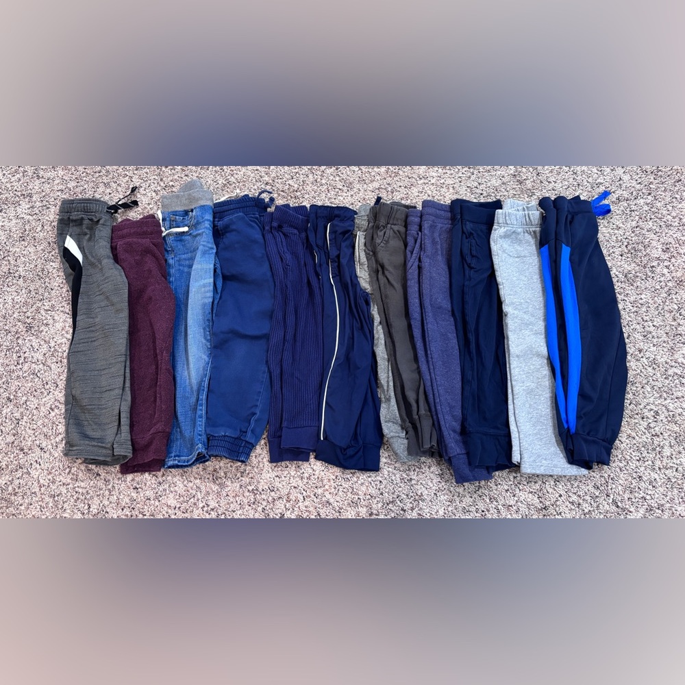 Boy’s 4T 12 Pairs of Pants